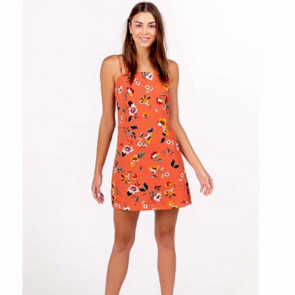 FRANCESCA’S CORAL FLOWER PRINTED ADJUSTABLE STRAPS SUNDRESS. - Picture 3 of 4